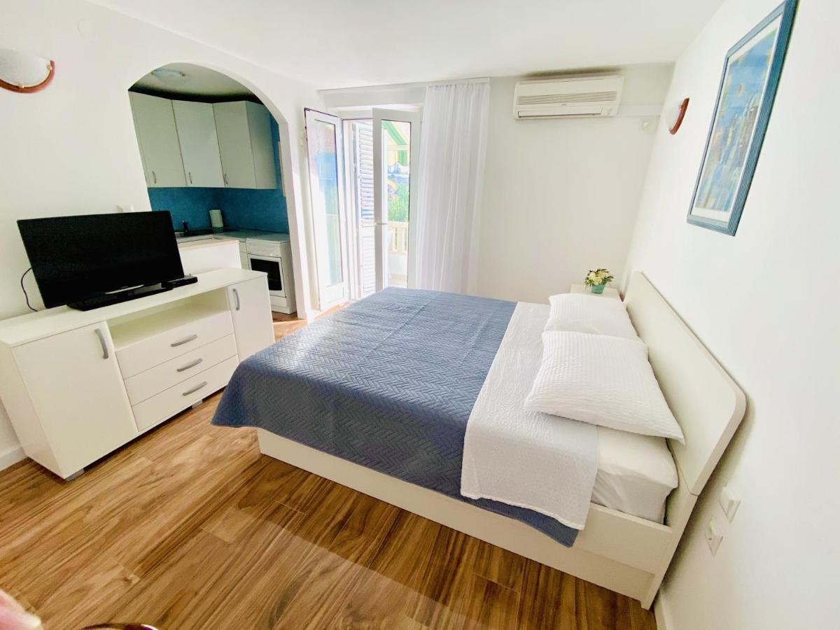 Apartments By The Sea Postira, Brac - 2928 Экстерьер фото